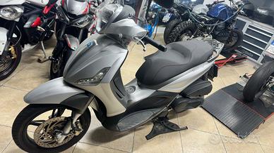 Piaggio Beverly 350