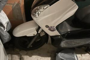 X-max 250cc