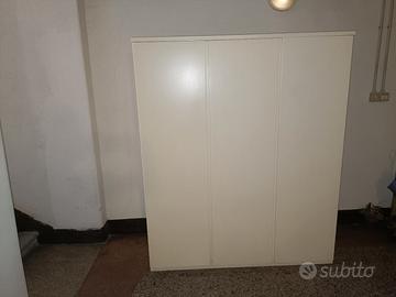 Armadio laccato bianco