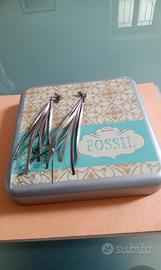 Orecchini Fossil in acciaio vintage.