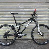 Kona TANUKI 2011