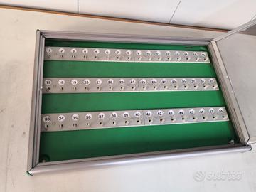 Bacheca portachiavi da 48 posti in alluminio