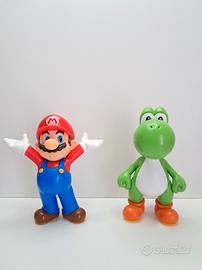 Figure Super Mario e Yoshi  Uovo di Pasqua 2022