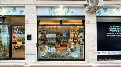 Negozio accessori e mangimi animali Pet shop