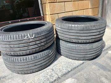 Gomme 235 45 19 