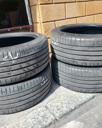Gomme 235 45 19 