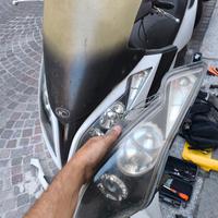 Faro anteriore kymco downtown 300, 200, 125