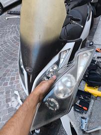 Faro anteriore kymco downtown 300, 200, 125
