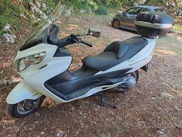 Suzuki Burgman 400 