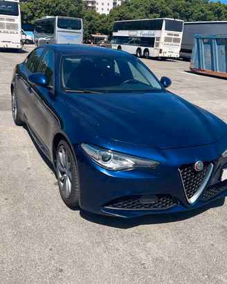 Alfa Romeo Giulia 2.2 150cc