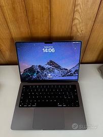 Apple MacBook Pro 14” M1 Pro, 16 GB, Argento