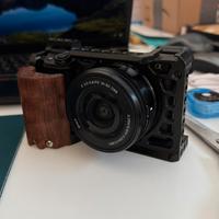 Sony A6400 (ILCE-6400) + Obbiettivo Sony 16-50mm