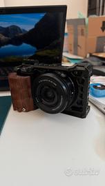 Sony A6400 (ILCE-6400) + Obbiettivo Sony 16-50mm