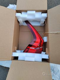 FANALE POST SX VOLVO XC60 2°Serie 32228914 2017-25