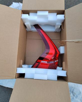 FANALE POST SX VOLVO XC60 2°Serie 32228914 2017-25