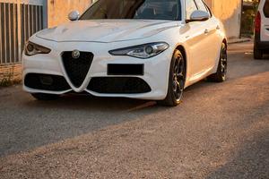 Alfa Romeo Giulia Veloce  210cv