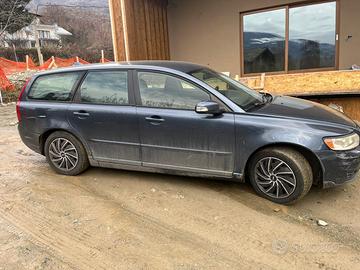 Volvo V50 2.0