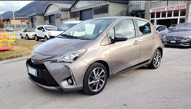 Toyota Yaris 1.5 Hybrid 5 porte Business