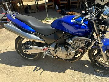 Honda hornet 2000