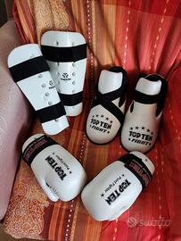 KICK BOXING - Set CALZARI - PARATIBIE - GUANTONI