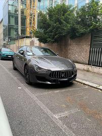 Auto Maserati Ghibli