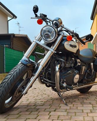 Triumph Speedmaster 865