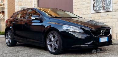 Volvo V40 D2 120 CV 2018 – 130.000 km