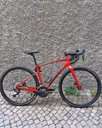 Giant Revolt 1 Gravel