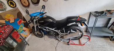 ducati monster 600 dark 2000