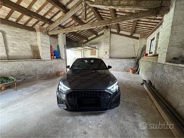 Audi A3 SPB 35 Sline Stronic identyblack