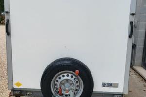 Rimorchio con motori mover per piccoli spostamenti