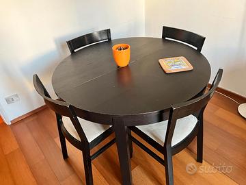 Tavolo con 4 sedie IKEA allungabile