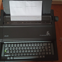 Macchina per scrivere Olivetti ET personal 510-II