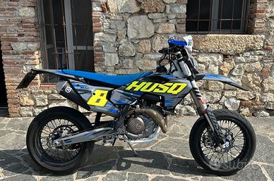 HUSQVARNA MOTARD FC 450 2023 – TRIPLA OMOLOGAZIONE