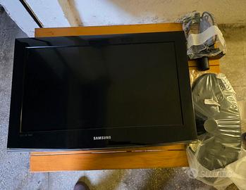 TV Samsung LE26A456C2D 26" + Decoder digitale