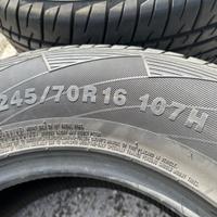 4 Pneumatici usati 245/70 R16 107H Kumho