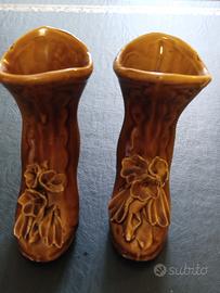 Coppia di stivaletti in ceramica vintage