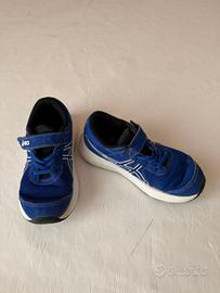 Scarpe Asics numero 30