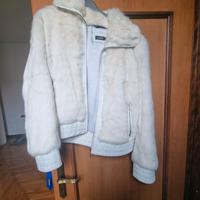 pelliccia di coniglio bianco 