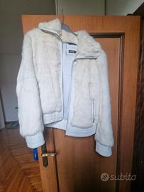 pelliccia di coniglio bianco 