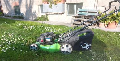 Rasaerba semovente .Lama 45 cm.