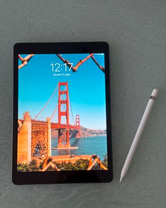 iPad 8a generazione con Apple Pencil