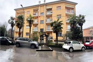 Immobile in asta di 99 m² con 3 locali e box auto 
