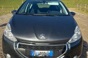 PEUGEOT 208 2013