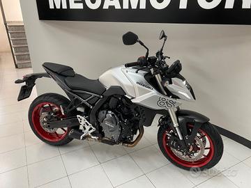 Suzuki GSX-8S 2025