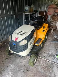Trattorino tagliaerba Cub cadet