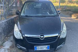 Opel agila 1.2 16v