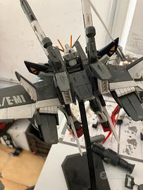 Gundam sandorock e gundam lukas strike