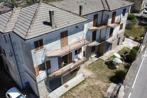 Appartamento in villa. Montecopiolo, Rimini (RN)