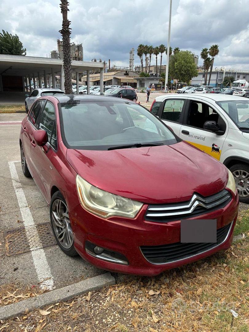 Citroen C4 2010 photo 3